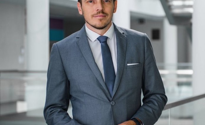 Dr Dariusz Koperczak Dr Dariusz Koperczak