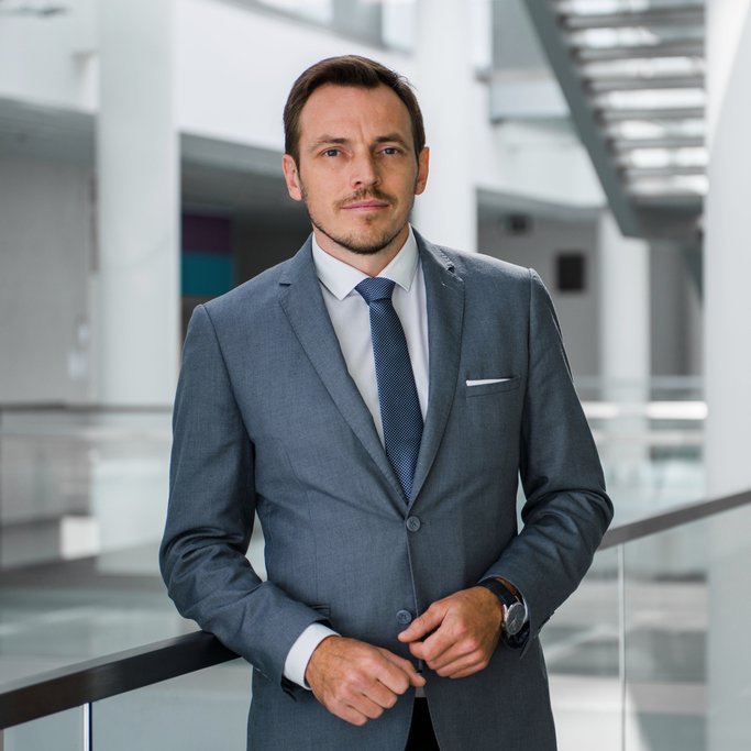 Dr Dariusz Koperczak